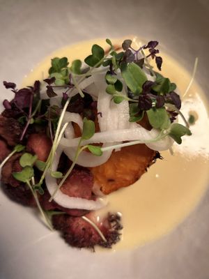 Iets met paddenstoel, zoete aardappel en een misosaus. Heerlijk!!  at BROEI in Utrecht