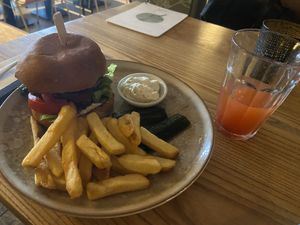 Broei burger with chimichuri (very good, with delicious miso cucumber) and kombucha with strawberry (quite good, but more sour than their other kombuchas) at BROEI in Utrecht