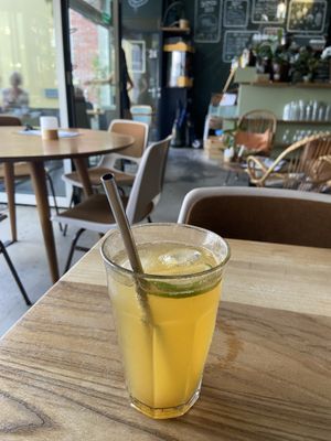 Lemon ice-tea: tasty and mild at BROEI in Utrecht