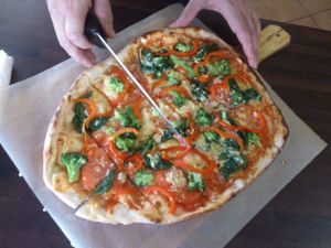 Crispy vegan pizza at Pizzeria Schlaflos in Frankfurt