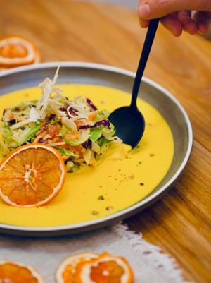 Ci sono tramonti, che non tramontano mai:
come il nostro Autumn Sunset 🍁🌅 
#rawveganfirenze at #RAW VEGAN FIRENZE in Florence