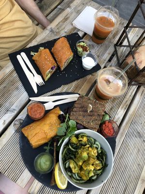 Combi platter & wrap at #RAW VEGAN FIRENZE in Florence