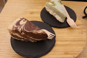 chocolate&peanut and lemon&kiwi cheesecakes at #RAW VEGAN FIRENZE in Florence