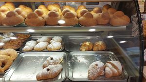 Paste per colazione at Bar Dolcezza in Catania