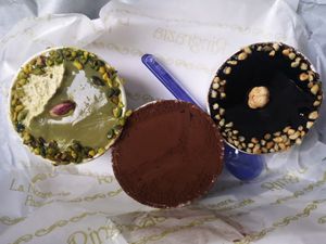 Sweets (pistachio, tiramisù and hazelnut.. All vegan) at Bar Dolcezza in Catania