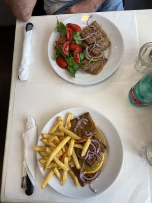 Tempeh with a lemon or orange dressing 👌 at Bar Dolcezza in Catania