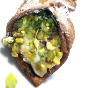 Cannolo siciliano  at Bar Dolcezza in Catania