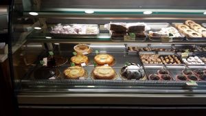 Torte at Bar Dolcezza in Catania