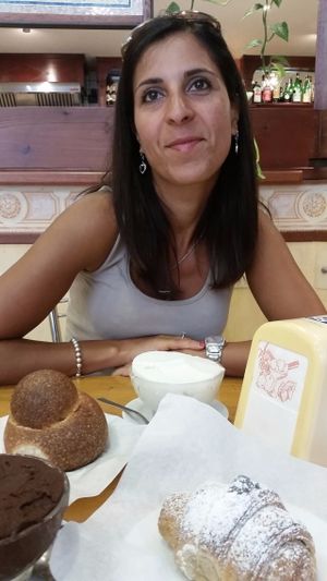 colazione granita & brioches "cu tuppu" at Bar Dolcezza in Catania