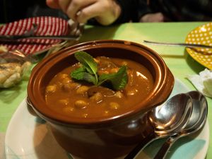 Potaje de menudo at La Veganesa in Cadiz