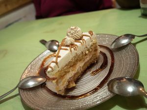 Tarta de cacahuete at La Veganesa in Cadiz