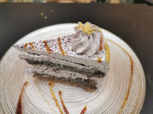 Violet cake at La Veganesa in Cadiz