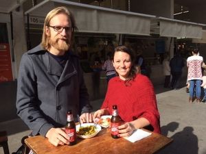 Fideuà and albóndigas (noodles and non-meat balls) at La Veganesa in Cadiz