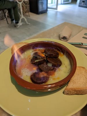 Chorizo al infierno at La Veganesa in Cadiz