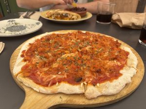 Bolognese pizza   at La Veganesa in Cadiz