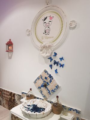 Lovely interior at La Veganesa in Cadiz