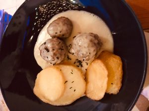 Albóndigas de soja  en salsa de queso at La Veganesa in Cadiz