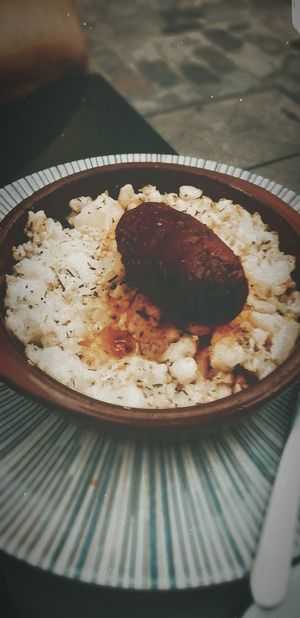 Chorivegan sobre cama de puré de patata con romero.  Que el aspecto no te engañe. Muy rico. at La Veganesa in Cadiz