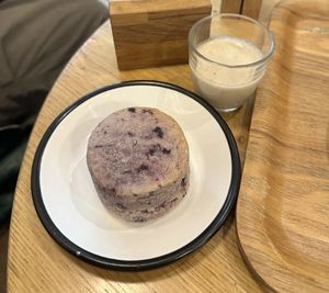 Blueberry "scone" (ft. Cashew Sauce) at Wild & The Moon - Wild Lab Gravilliers in Paris