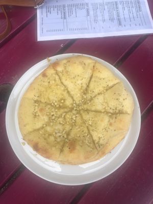 Garlic flatbread  at Glaslyn in Beddgerlet