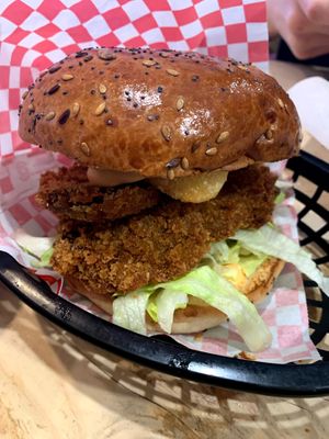 Phillet-om-phish  at Mooshies in East London