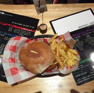 fillet on phish / cheesy fries  at Mooshies in East London