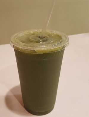 Green Slimming Juice at True Earth Juicery & Vegan Cafe in North Hollywood