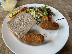 Vegan kroketten on brown bread: tasty  at Natuurlijk in Egmond Aan Zee