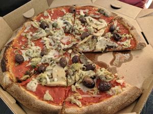 Pizza Capriciosa at Bella&Brava in Venice