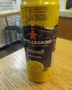  at Veggino's Pizza in Mexico City