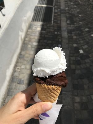 vegan chocolate and coconut ice cream 🍦👍🏻 at Eiscafe Gekko  in St Gallen