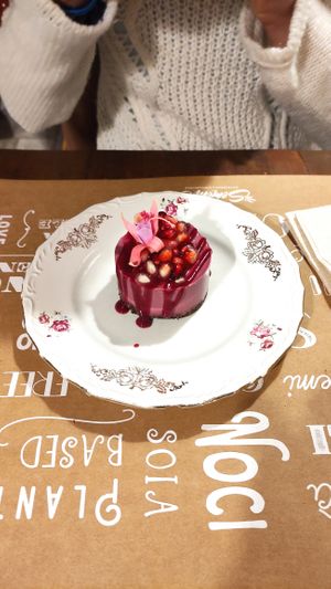 Pomegranate cheesecake at Sementis in Pietrasanta