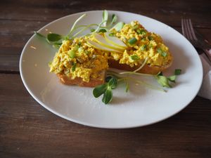 scrambled tofu at Raw Eatery & Market in Calgary