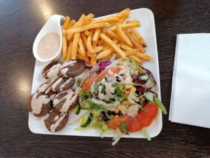 Vegan Falafel plate at Rosin's Imbiss in Lindau