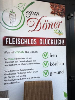 Schon am Schaufenster angeschrieben 👍🏻 at Rosin's Imbiss in Lindau