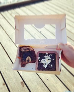 “Baked oats” and “Zucchinibrownie”   at Pepstop - Riddargatan in Stockholm