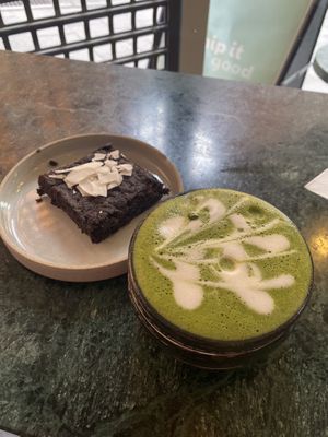 Zucchini Brownie & matcha latte at Pepstop - Riddargatan in Stockholm