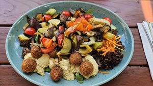 Grillgemüse mit Falafel at Gasthaus Hasen in Waltenhofen