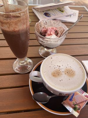 Lecker   at Werners Eiscafe in Wismar