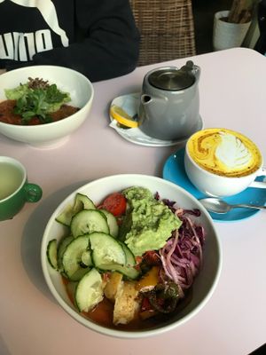 Rainbow bowl and Vegan Chilli  at Hula Juice Cafe in Edinburgh
