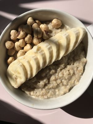 vegan Porridge with PB at Hula Juice Cafe in Edinburgh