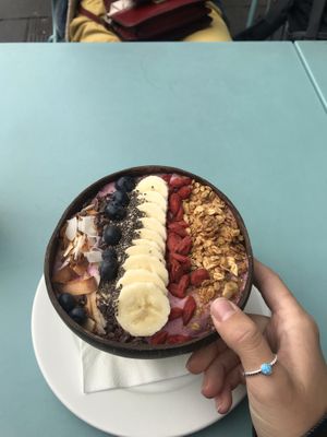 Colourful breakfast in colourful Victoria street  at Hula Juice Cafe in Edinburgh