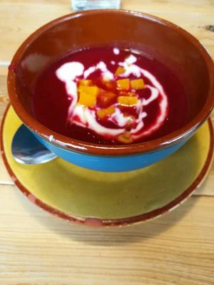 Beetroot and carrot soup with vegan youghurt at Cactus in Palamos