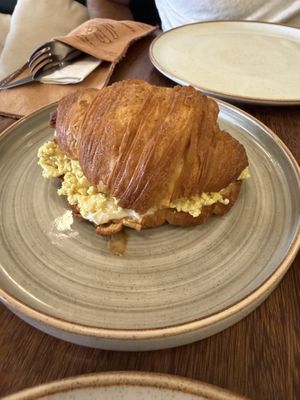 Croissant with tofu and cashew cheese  at Teva Bistrô in Rio De Janeiro