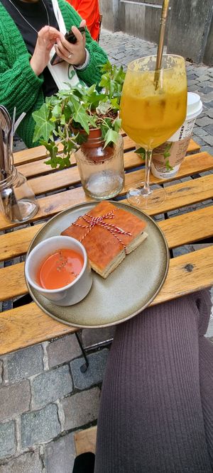  at The Sister in Brussels