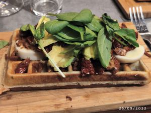 Vegan waffle at The Sister in Brussels