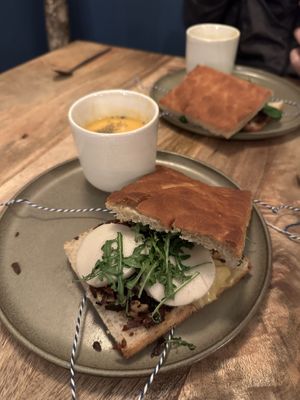   at The Sister in Brussels