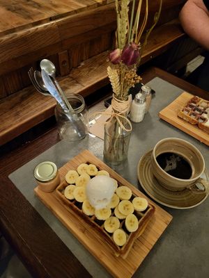  at The Sister in Brussels