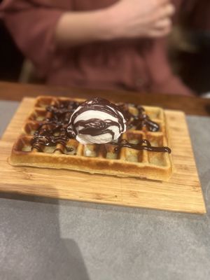 Is black and ice cream  at The Sister in Brussels