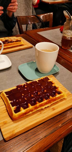  at The Sister in Brussels